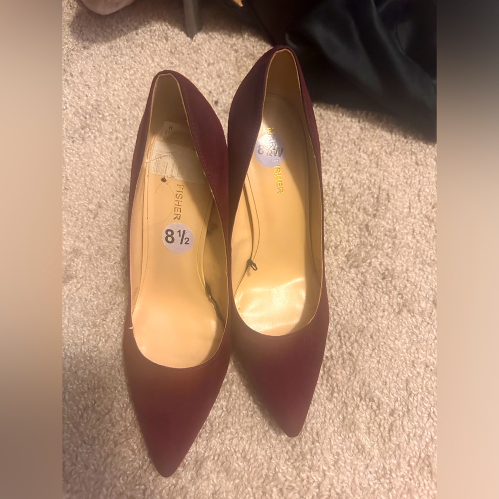 Suede pumps